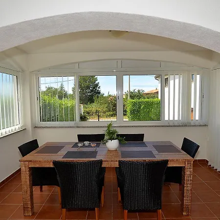 Guest house Josip Cancini 3*